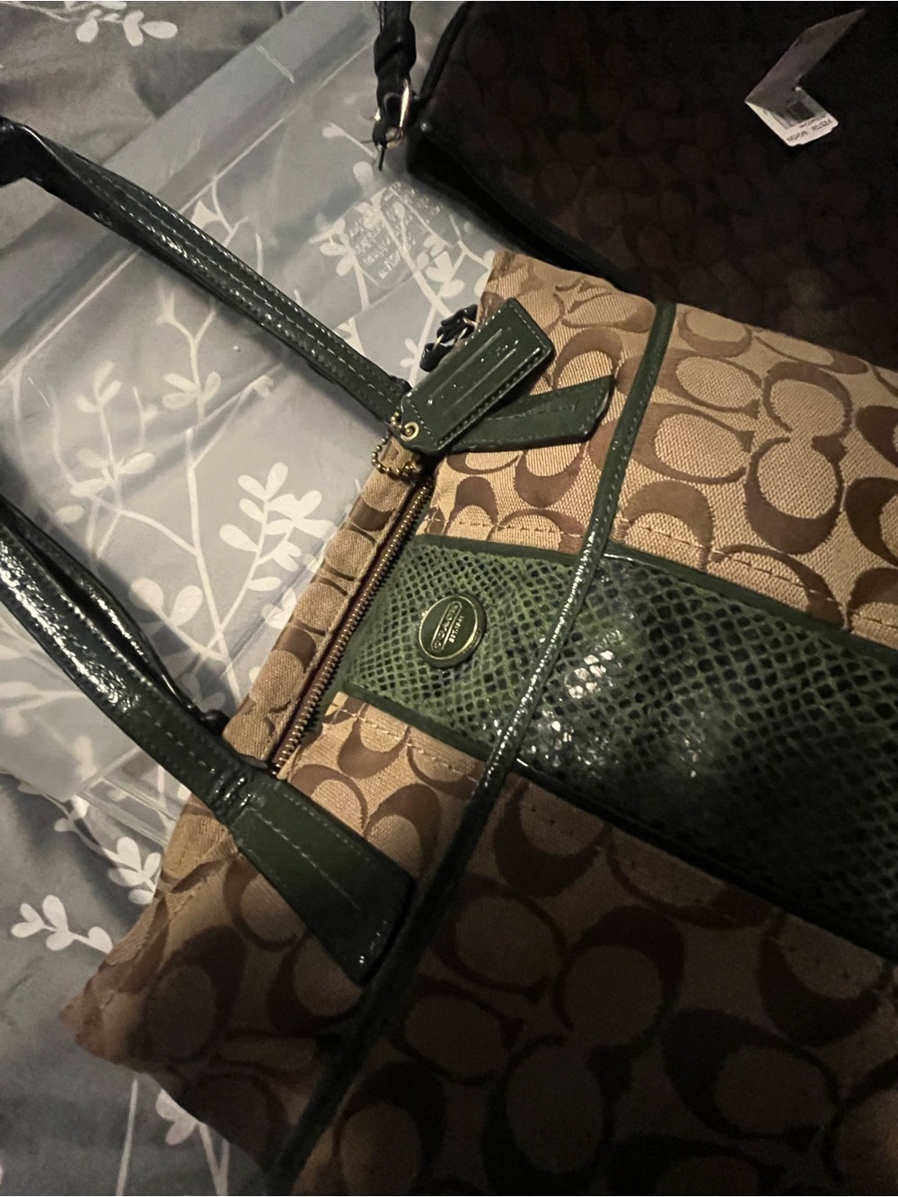 Coach Signature Canvas Shoulder Bag with Green Snake Skin Trim leather - Picture 6 of 10